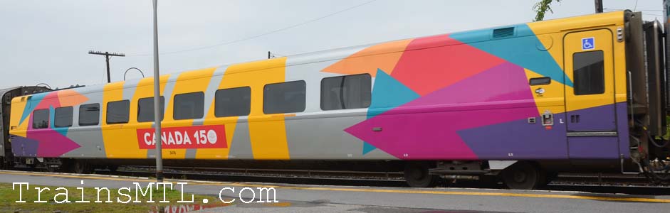 Passenger car VIA 3476 left side with Canada 150 colors  / Wagon de passager VIA 3476 coté gauche avec couleurs Canada 150